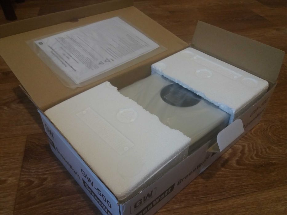 Настенный стабилизатор напряжения для котла релейный 350Вт (GW-500)