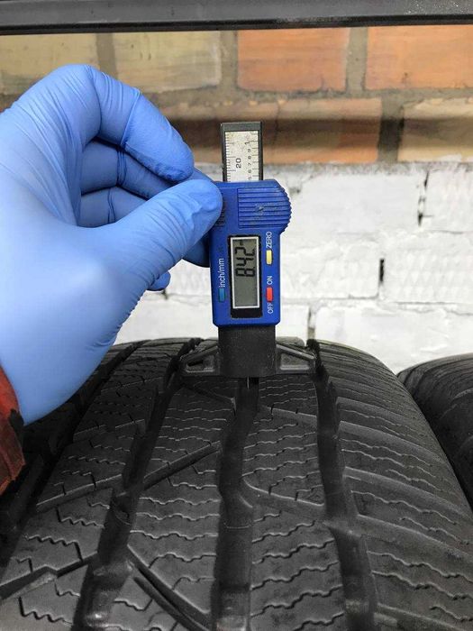 Зимові шини б/у 215/60 R17 Continental WinterContact TS 830P (8084)