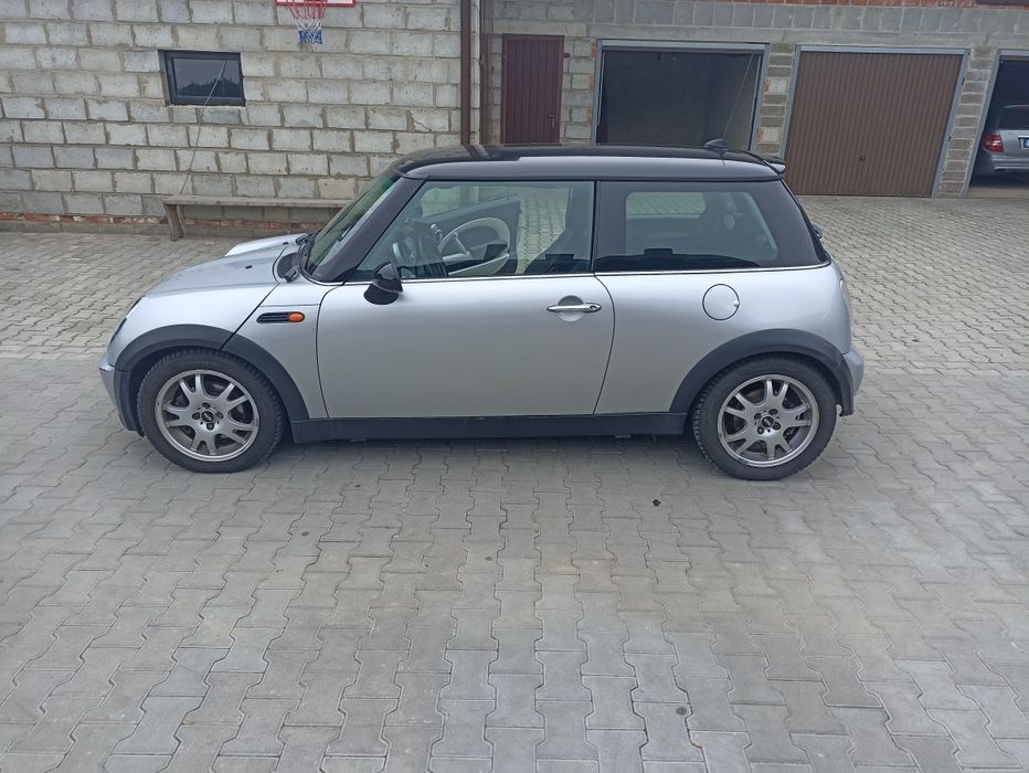 Mini Cooper 1.6 benzyna 2005r.