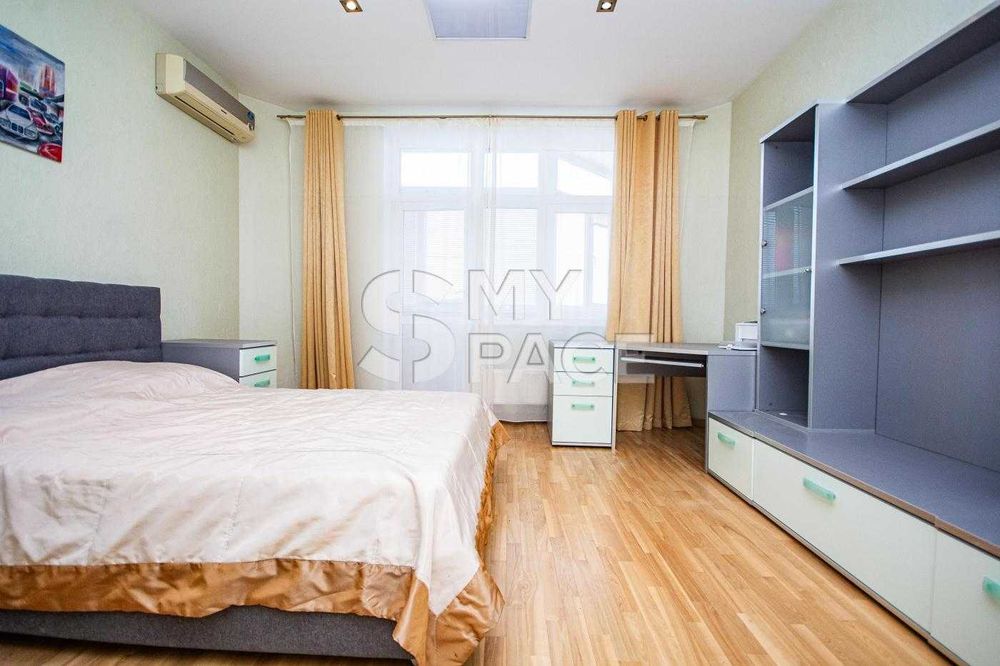 4к. з терасою 253м2 Володимирська Тарасівська Саксаганського Центр