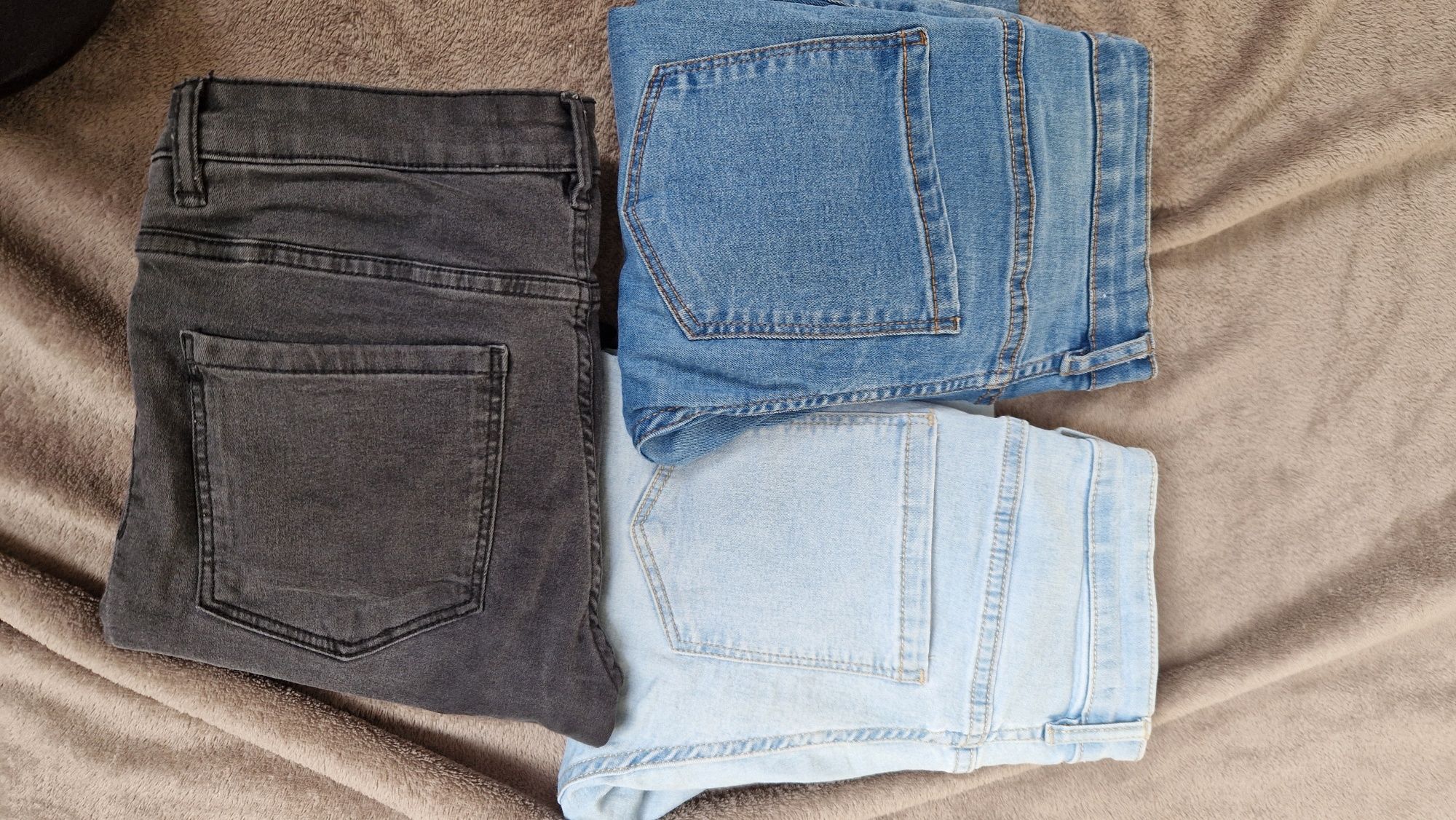 Spodnie jeansowe jegginsy rurki paka spodni sinsay M