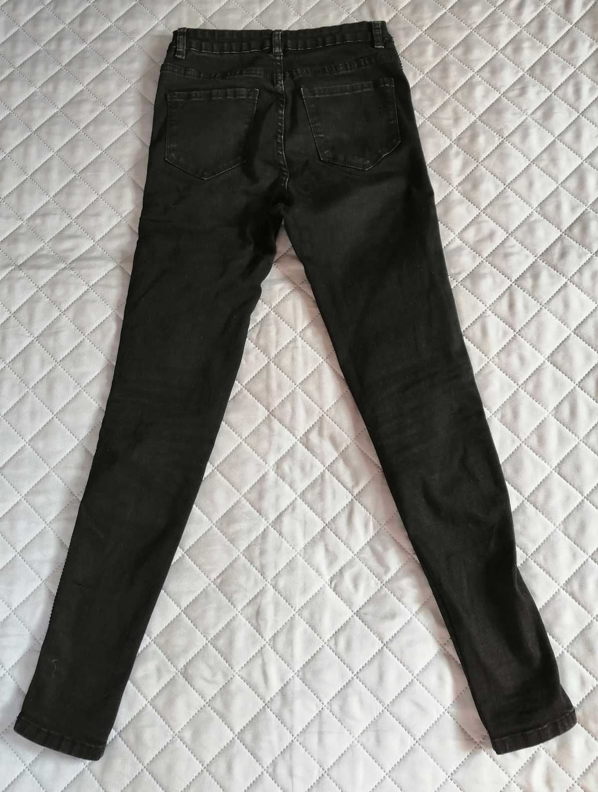 Czarne spodnie rurki New Collection jeansy Rozmiar XS / S