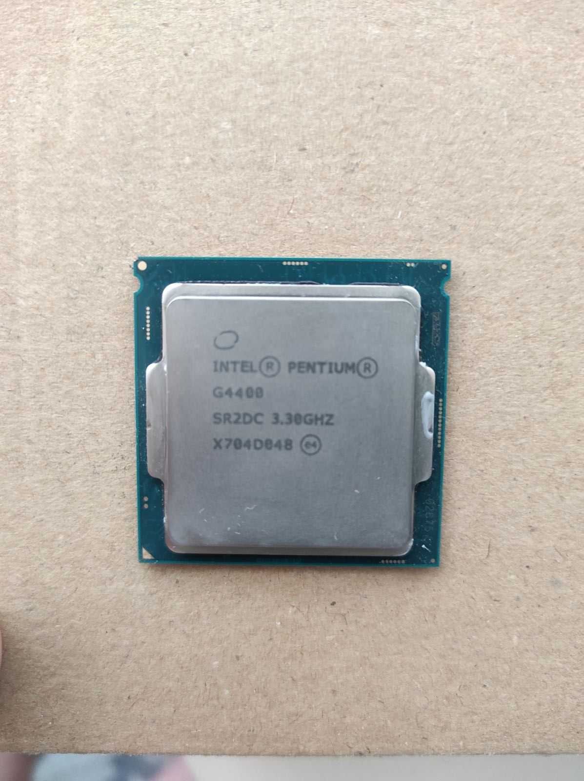 Процессори Pentium G4400  3.3 ГГц - 2шт