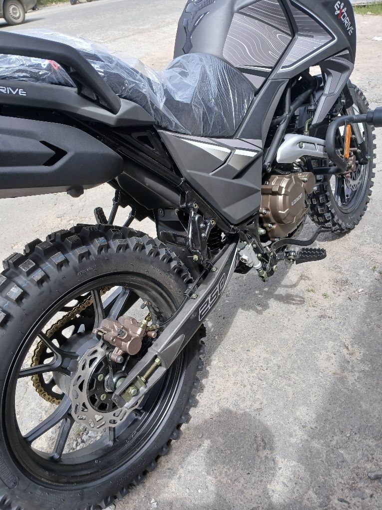 Безкоштовна доставка Tekken New GTRS 250 4 V Cross