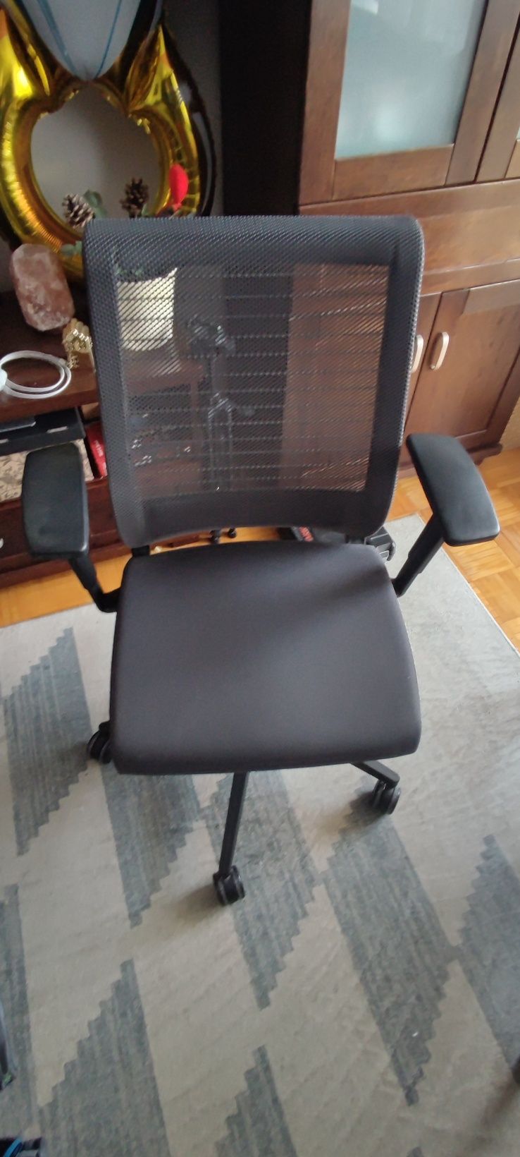 Fotel ergonomiczny biurowy krzesło Steelcase Think