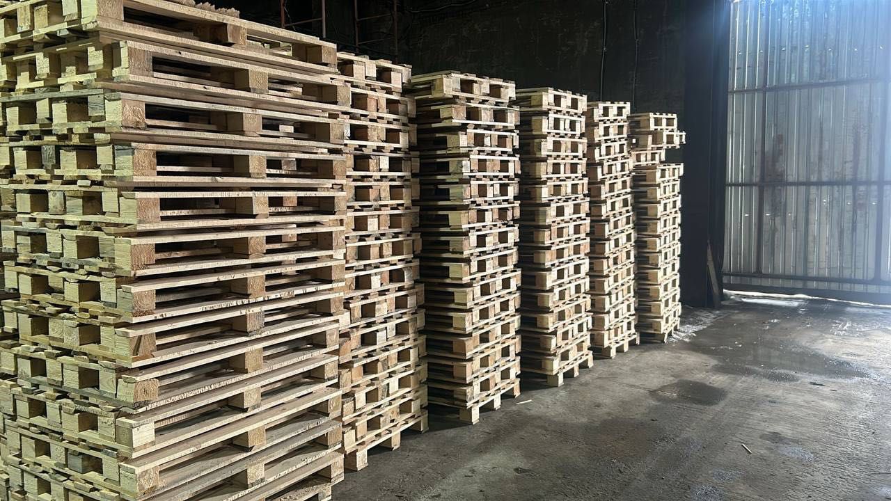1200*800 піддони деревяні облегшені палети евро поддоны