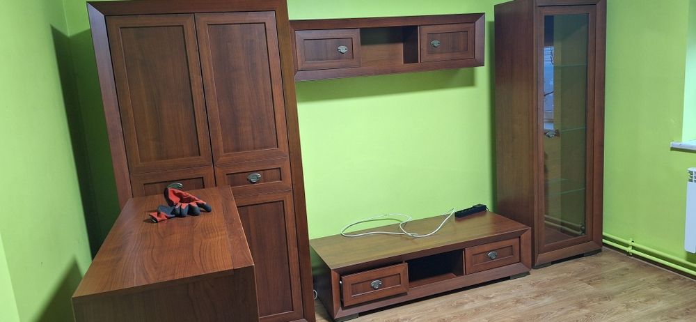 Zestaw mebli do salonu meble  komoda szafa szafka pod Tv i supek ideał