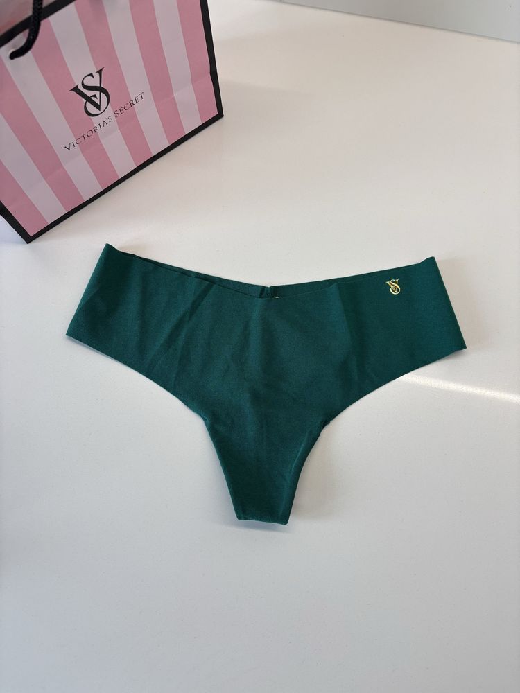 Zielone bezszwowe stringi Victorias Secret S/36