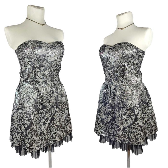 Srebrna błyszcząca wizytowa rozkloszowana sukienka 42,XL QED London