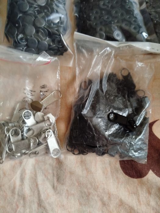 Продам матрицы для установки кнопок,кнопки для одежды