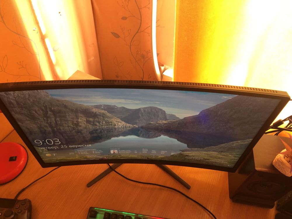 Монітор MSI Optix G24 series(curved-зігнутий)