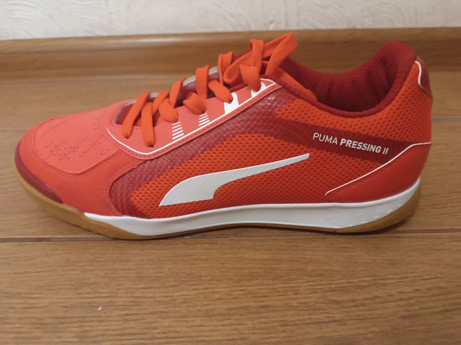 Нові Футзалки Puma Pressing II