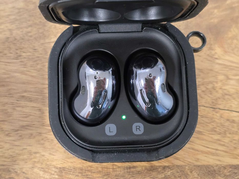 Samsung Galaxy Buds Live + CAPA