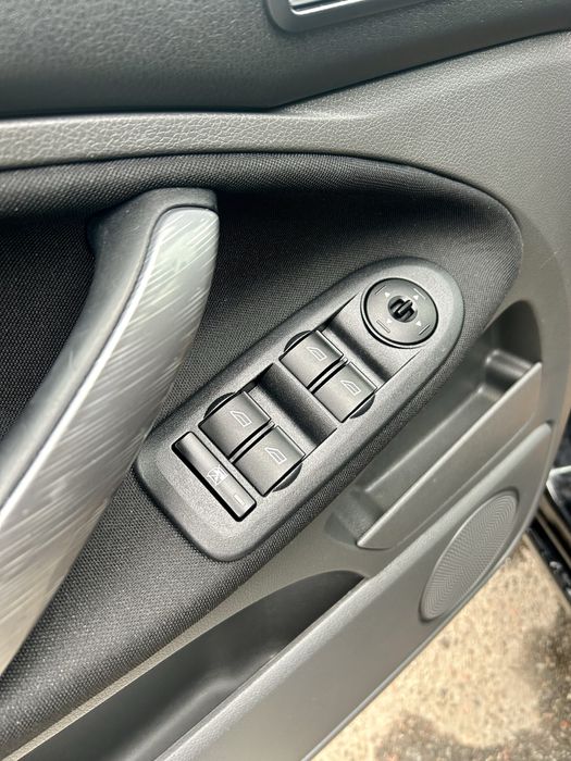 Ford C-Max 1,8 бензин