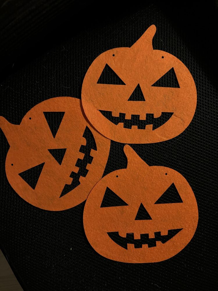 Декор, атриьутика для Хелоувіна (Halloween)