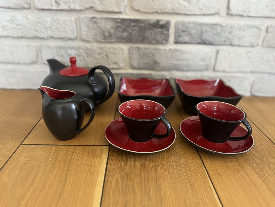 Zestaw serwis kawowy AlmiDecor dla 2 osób, czarno-czerwony