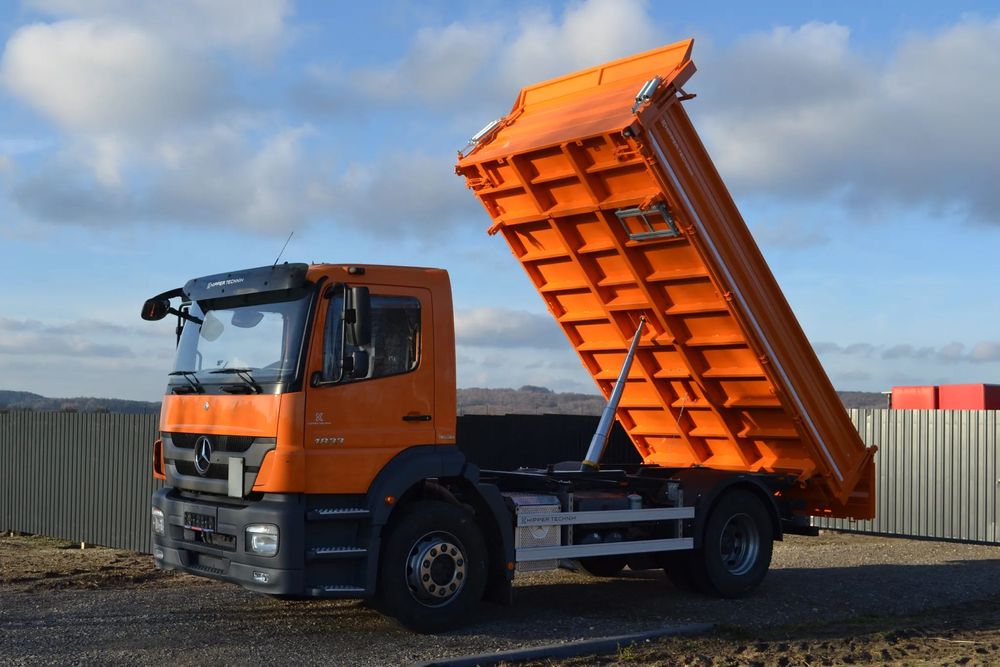Mercedes-Benz Axor 1833 Nowy 3-stronny WYWROT Kiper WYWROTKA Antos 1829 Blokada mostu MANUAL Klima  Import Niemcy Tgm Tgs TGX Volvo FM Midlum Eurocargo TGL