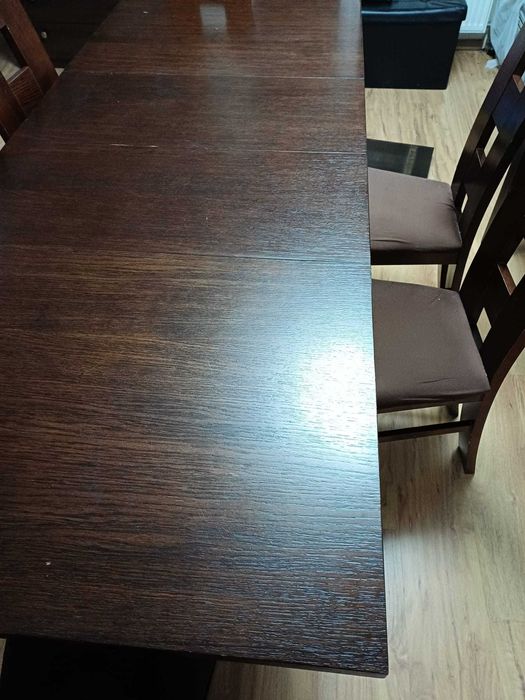 Stół z 6 krzesłami komplet