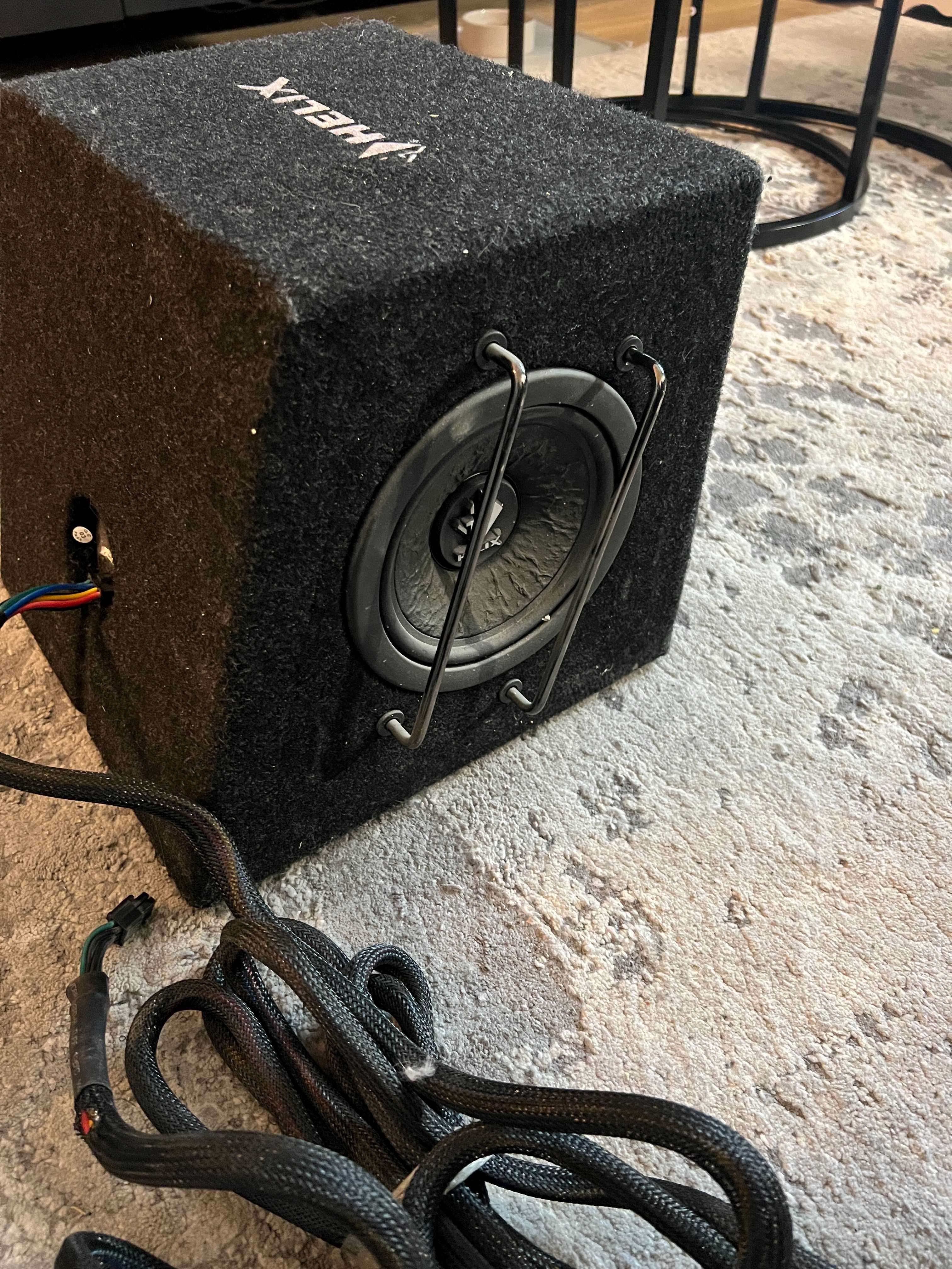 Subwoofer sub skrzynia basowa głośnik Helix match dsp