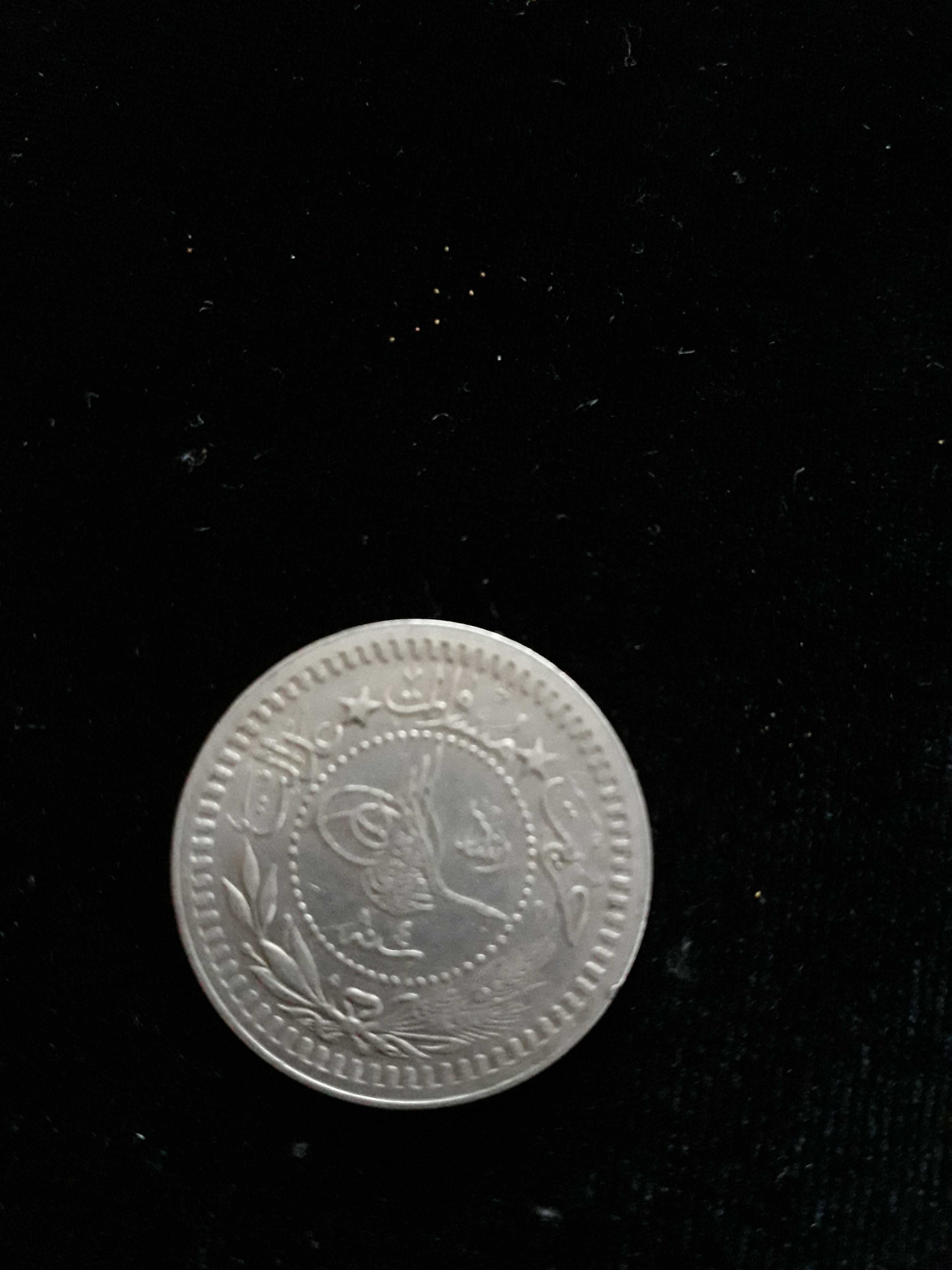 монеты Туниса, Италии 90-х