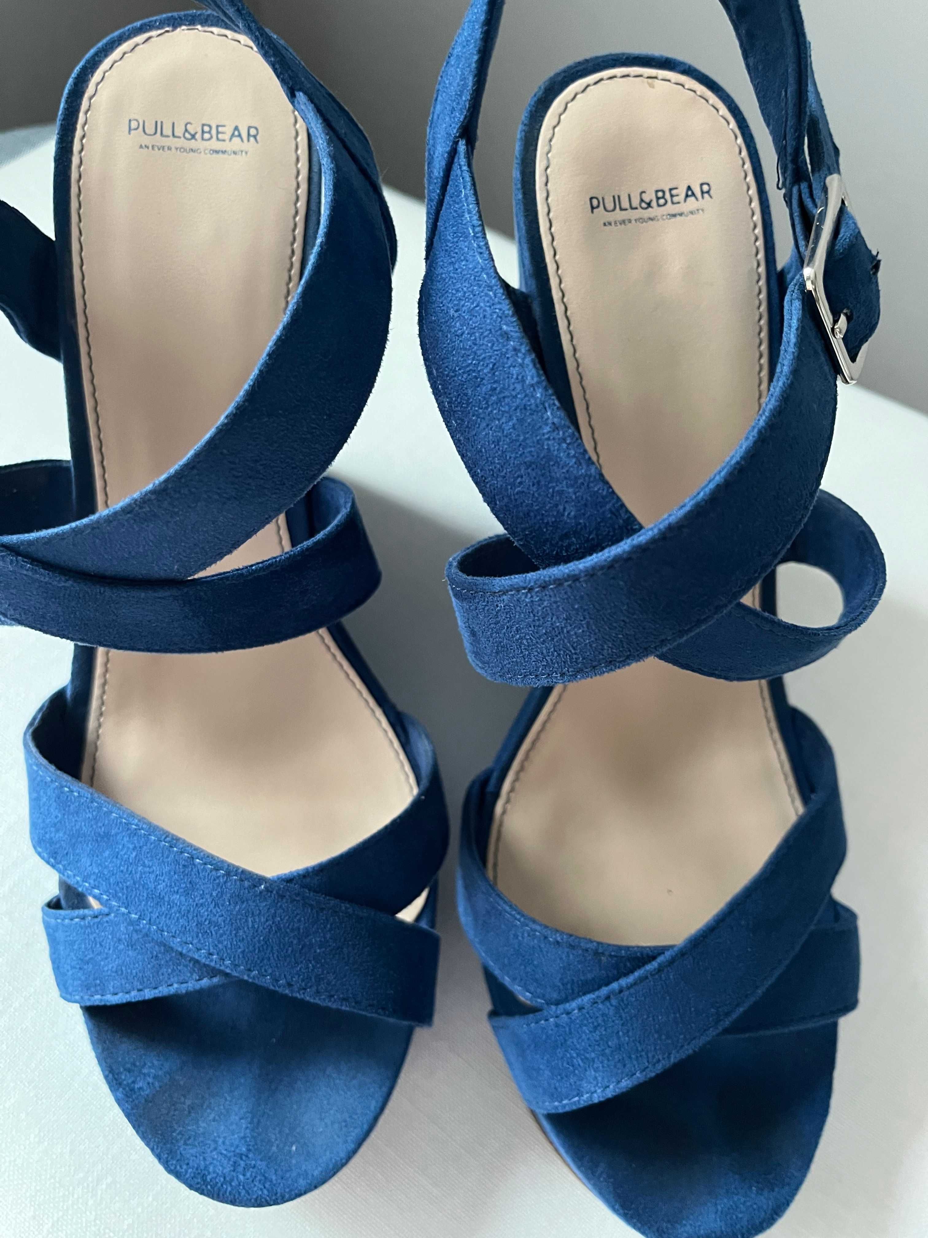 Buty damskie - sandały modrakowe, rozmiar 37, na koturnie