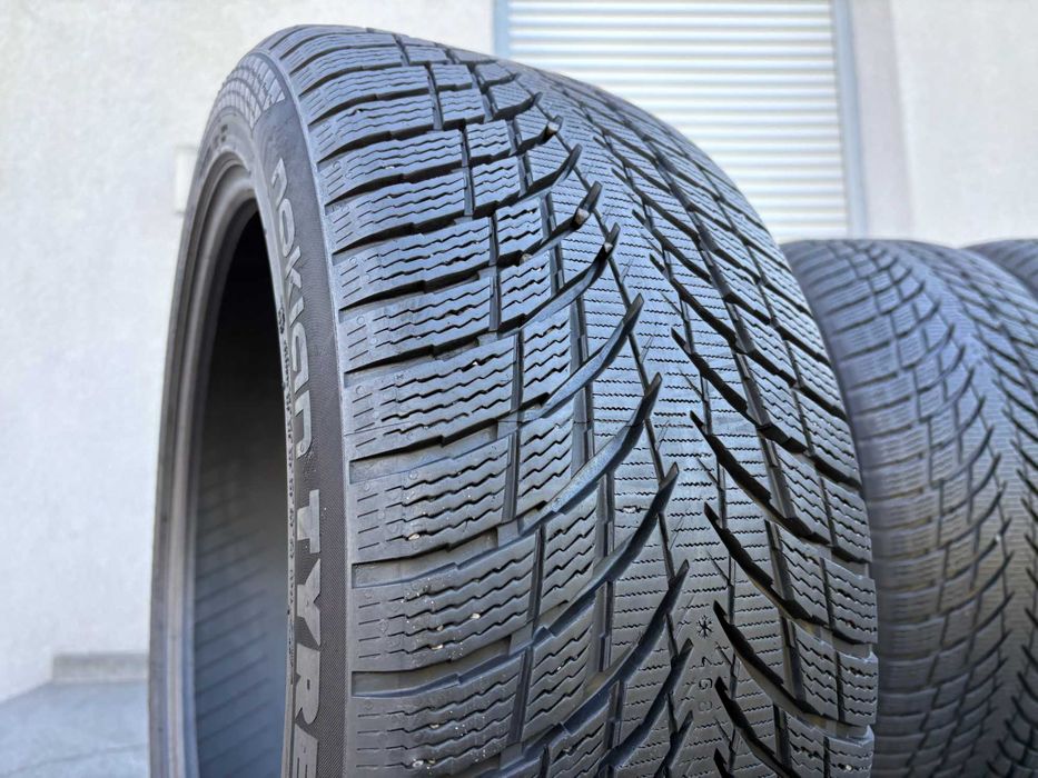 4szt zimowe 235/45R18 Nokian 7,6mm 2020r świetny stan! Z847 gwar
