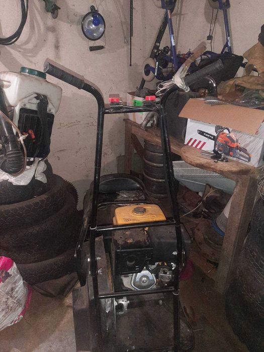 Продам мотобуксировщик