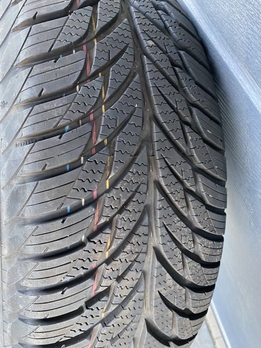 Uniroyal All Season Expert 236/65/17 całoroczna