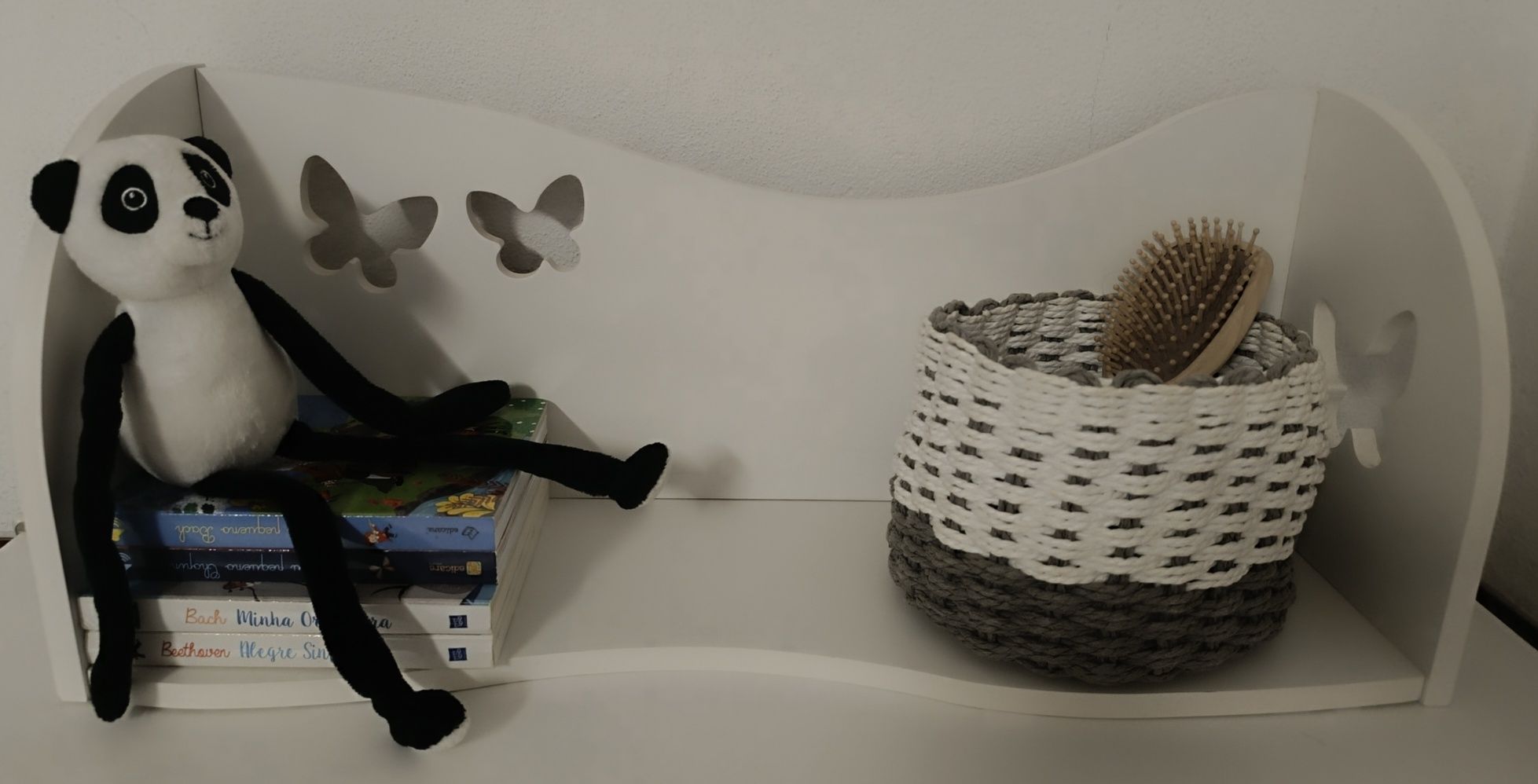Prateleiras Quarto Infantil Brancas