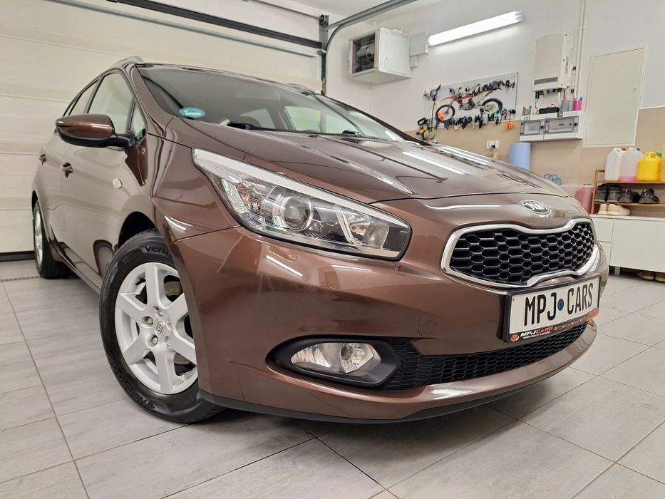 Kia Ceed 1.6 benzyna 139 tys km oryginał przebieg i lakier stan salonowy