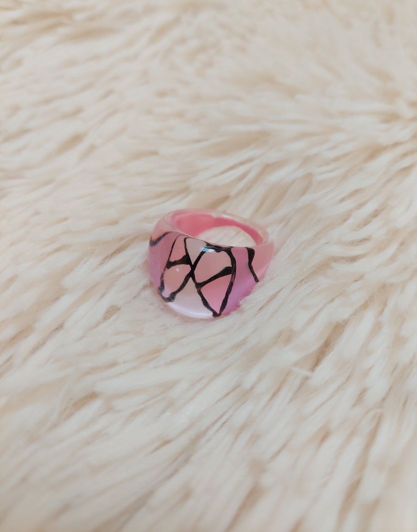 Pierścionek plastikowy różowy y2k