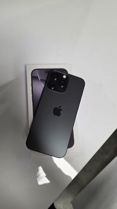 Iphone 16 pro max na gwarancji