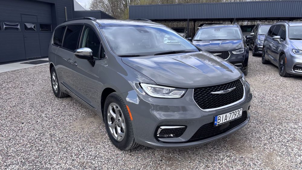 Chrysler Pacifica 2023 Limited tylko 42 tys km ,Faktura VAT 23%