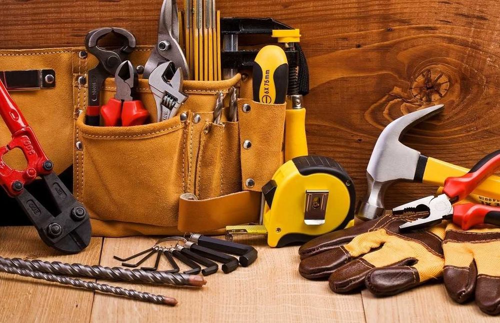 Чоловік на годину. .Домашній майстер.