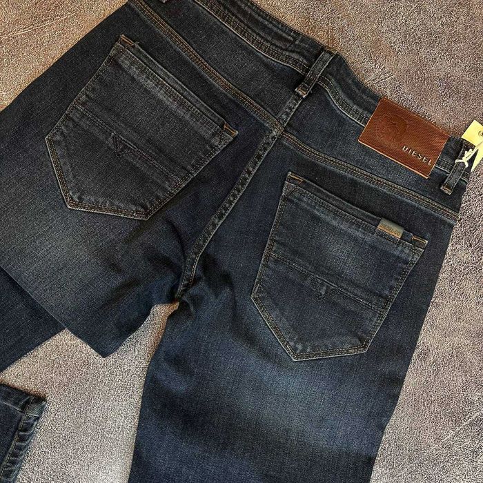 Стильні чоловіч іджинси Diesel(розмір-31)