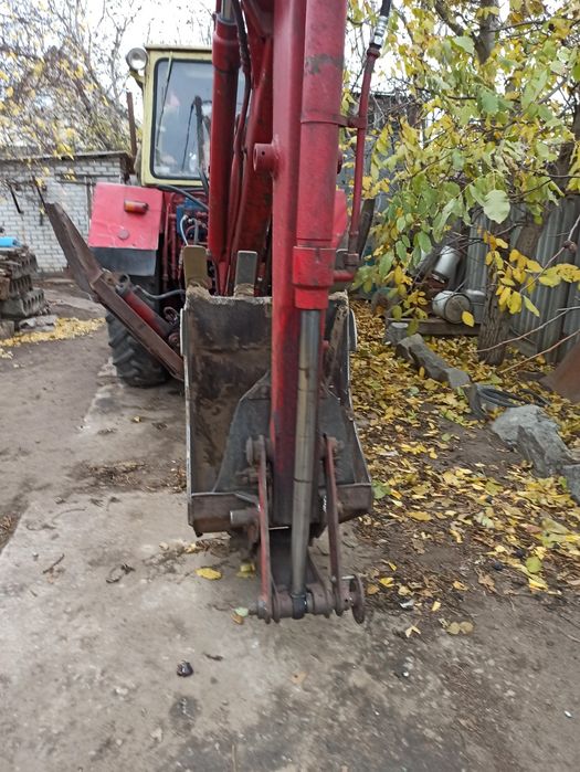 Продам єкскаватор