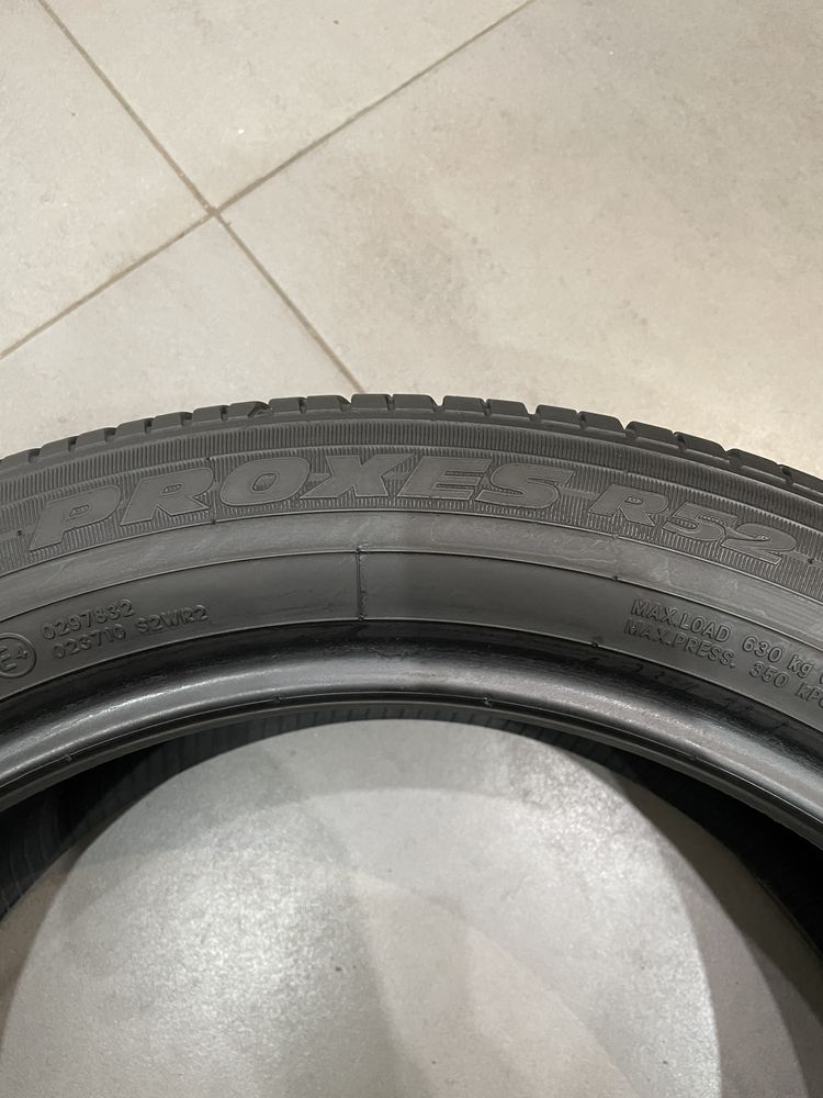 215/50 R18 Toyo Proxes R52