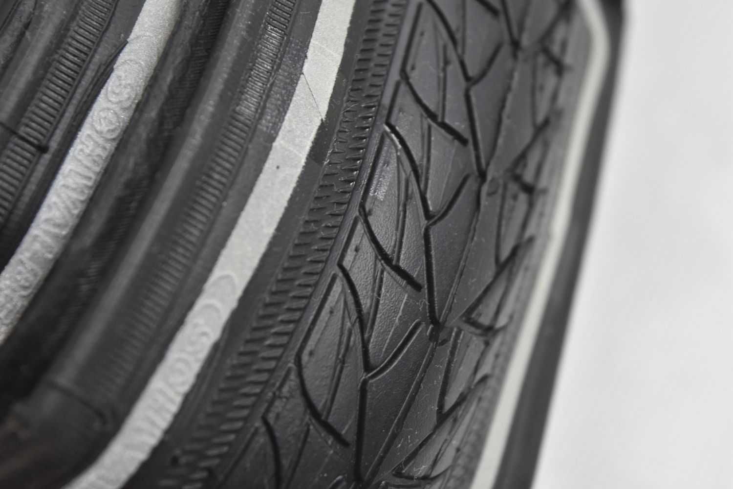 NIEUŻYWANA opona zwijana SCHWALBE marathon racer 700x30c,  28x1,2' !