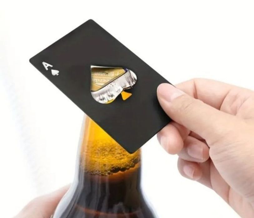 Відкривачка для пива багато функціональна.