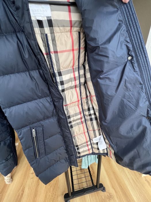 Пуховик пальто Burberry, оригинал!!! На S размер. Указан 14 лет. Новый
