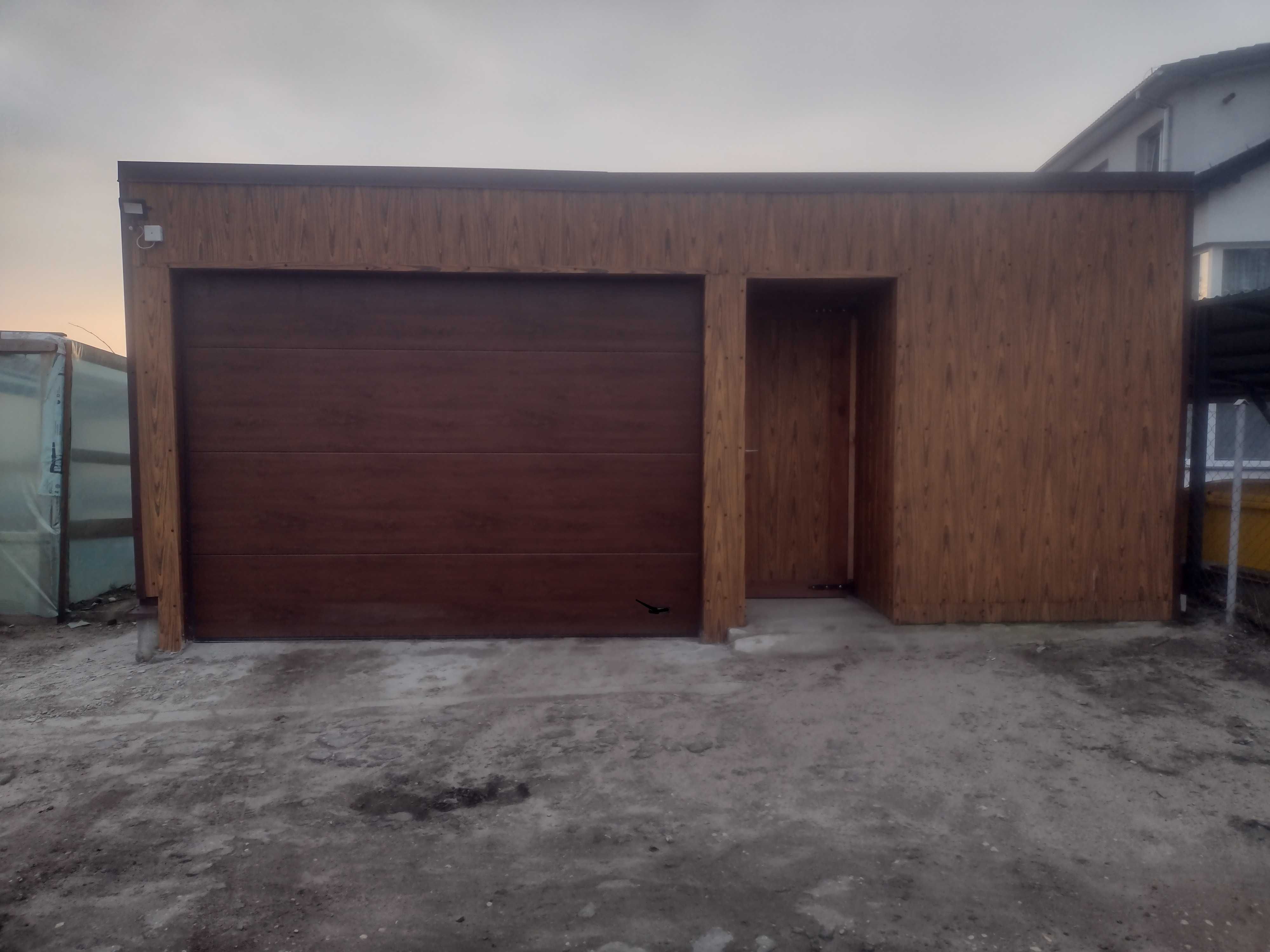 Garaż blaszany, konstrukcja drewniana, ocieplony, wymiary  5,5m x 6m