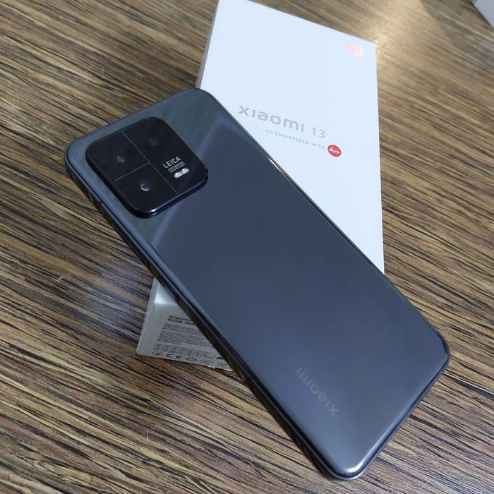 Xiaomi 13 8/256 полный комплект