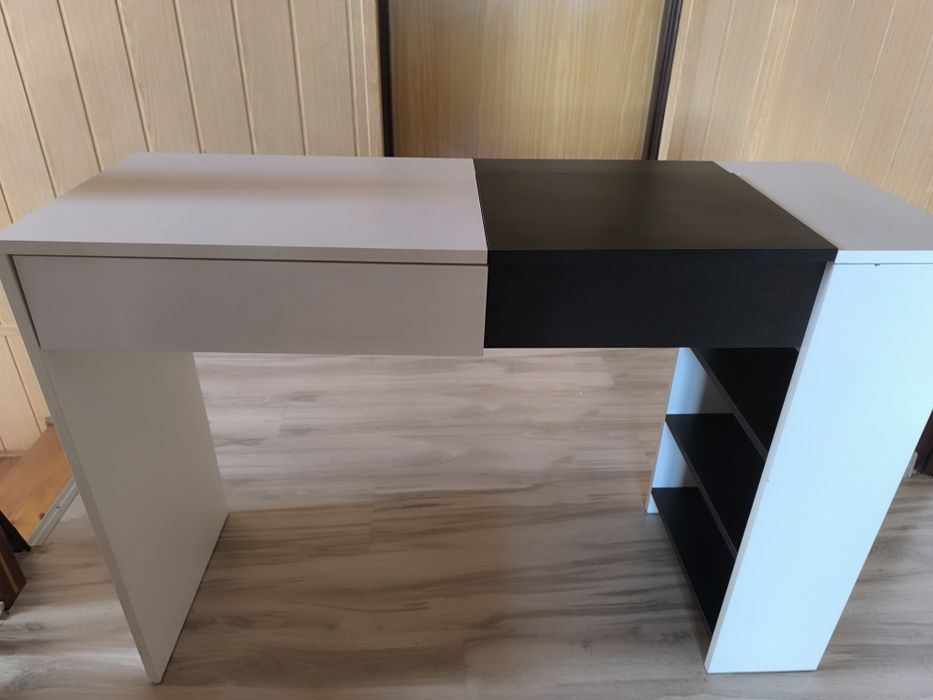 2 w 1 toaletka i biurko