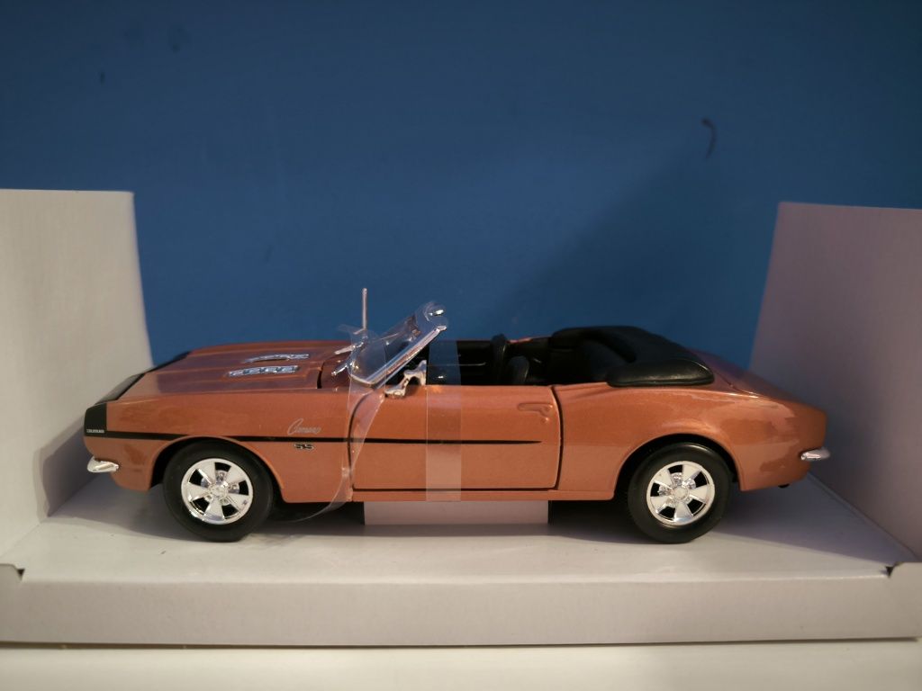 Chevrolet Camaro SS 396 Convertible 1968 - Model 1:24