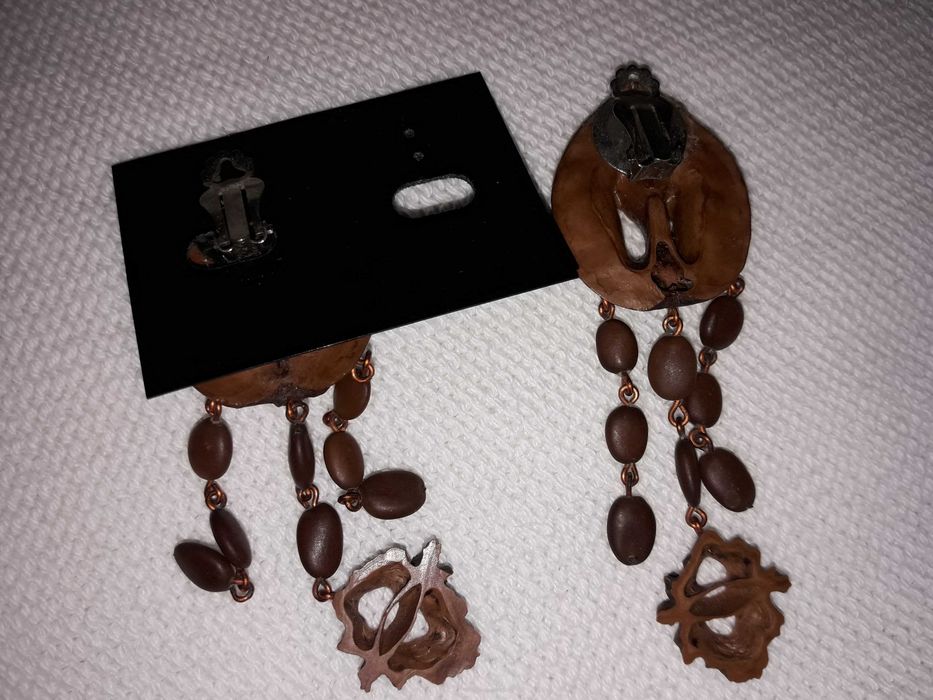 Оригинальні кліпси, сережки, серьги с манджурського горіха