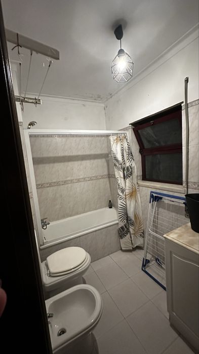 Quarto para arrendar em Santana- Sesimbra