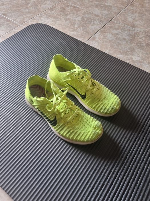 Sapatilha/Tenis Nike Free 42 Amarelo