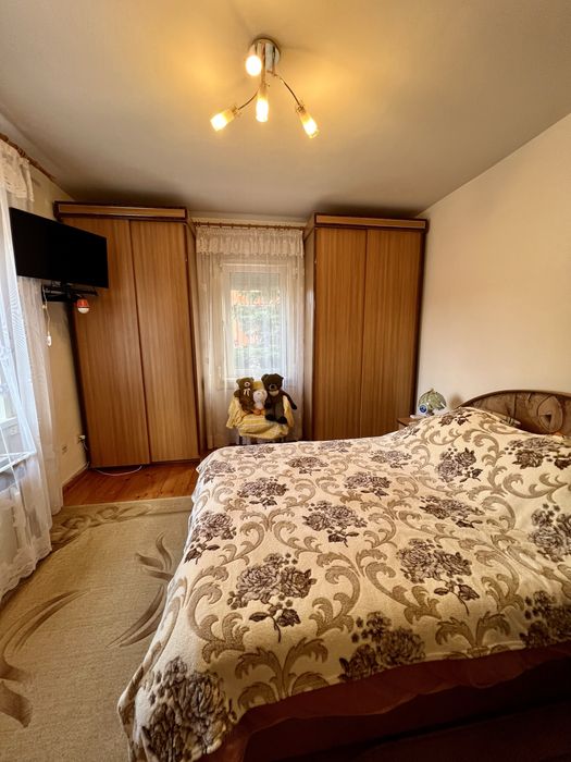 Будинок(центр)260 м², 2 входи, під 2 сім’ї, 10 соток, з пандусом