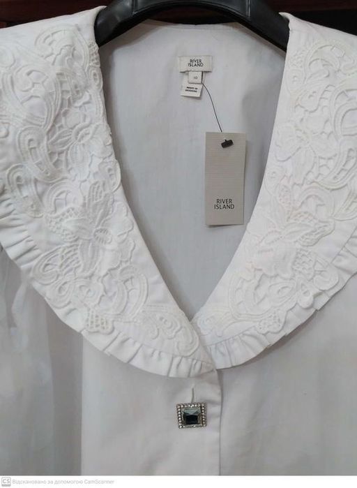 Блуза новая с кружевом River Island