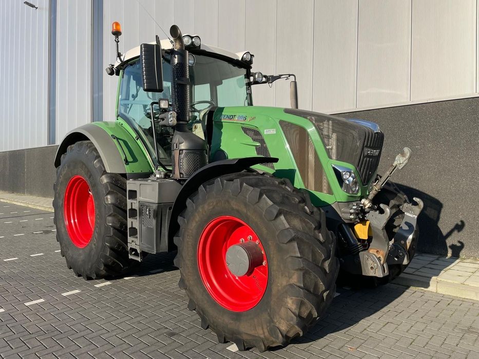 Fendt Ciagnik Fendt 826 Vario